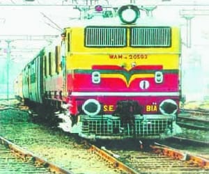 Many trains are cancelled from lucknow